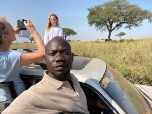 Car rental Uganda with a driver