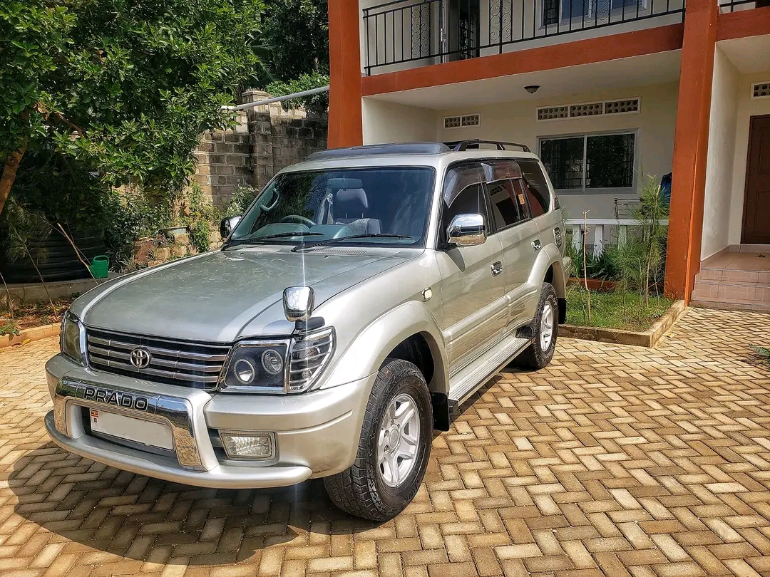 land-cruiser-prado-tx-rentals