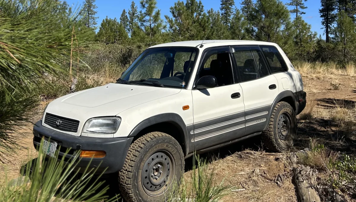 Rent a rav4 in Uganda online