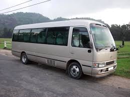 28 seater mini bus